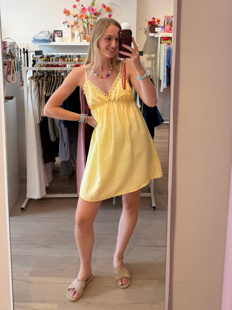 Gele jurk met studs