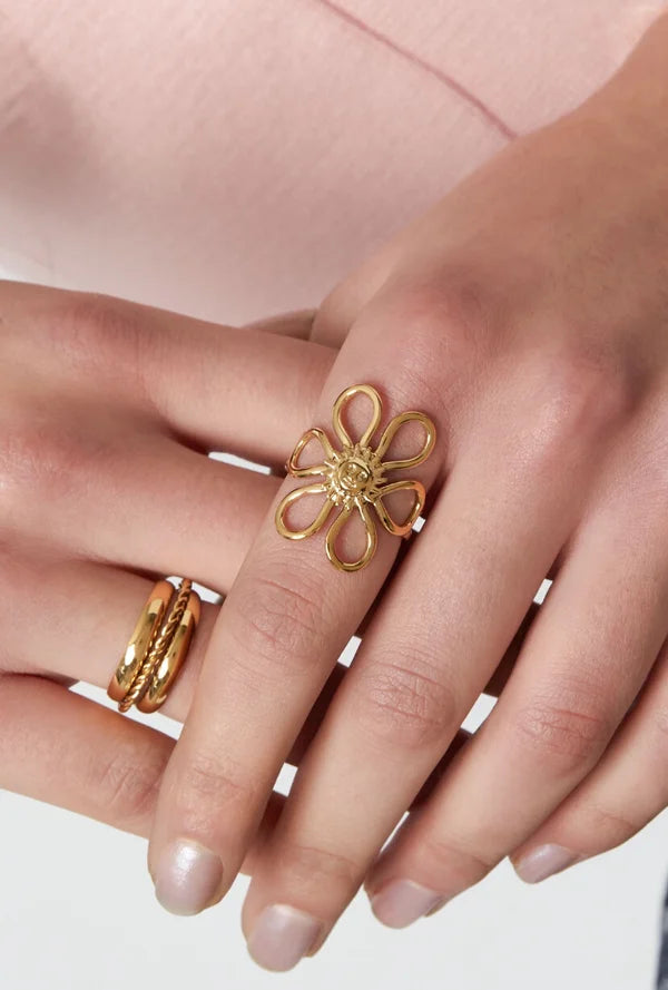 One line bloom ring