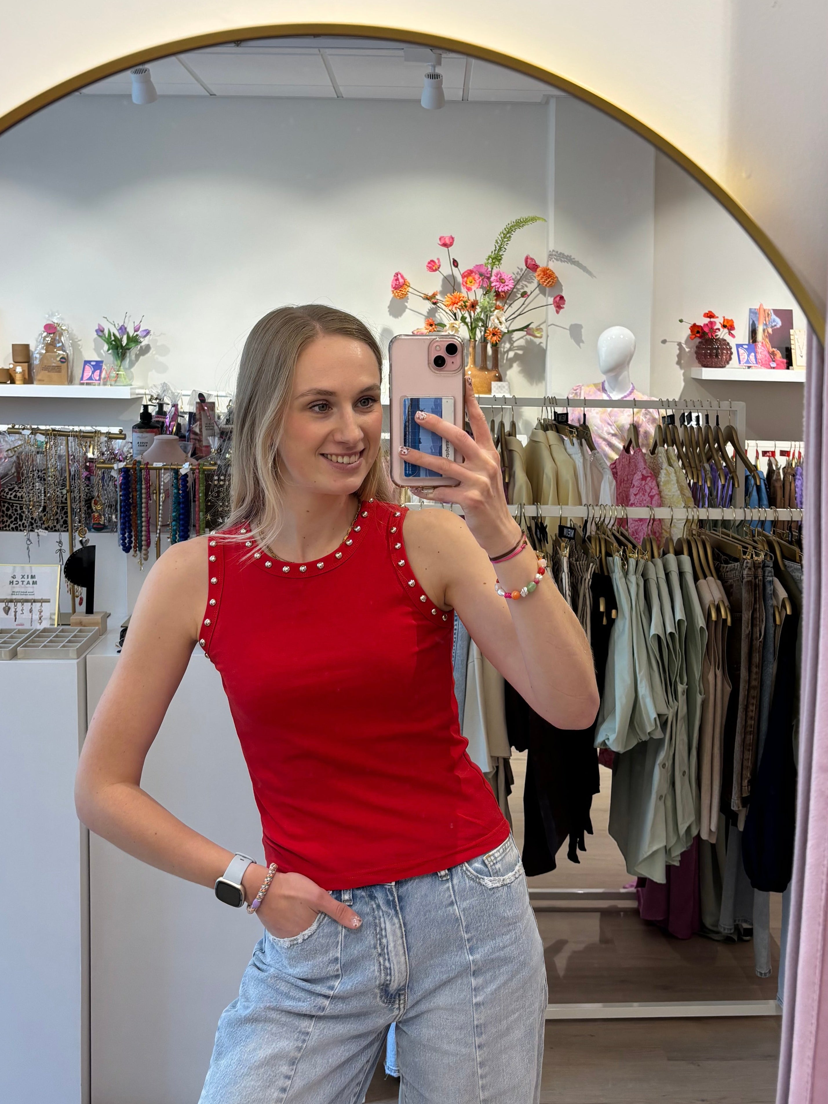 Rood hemdje met studs