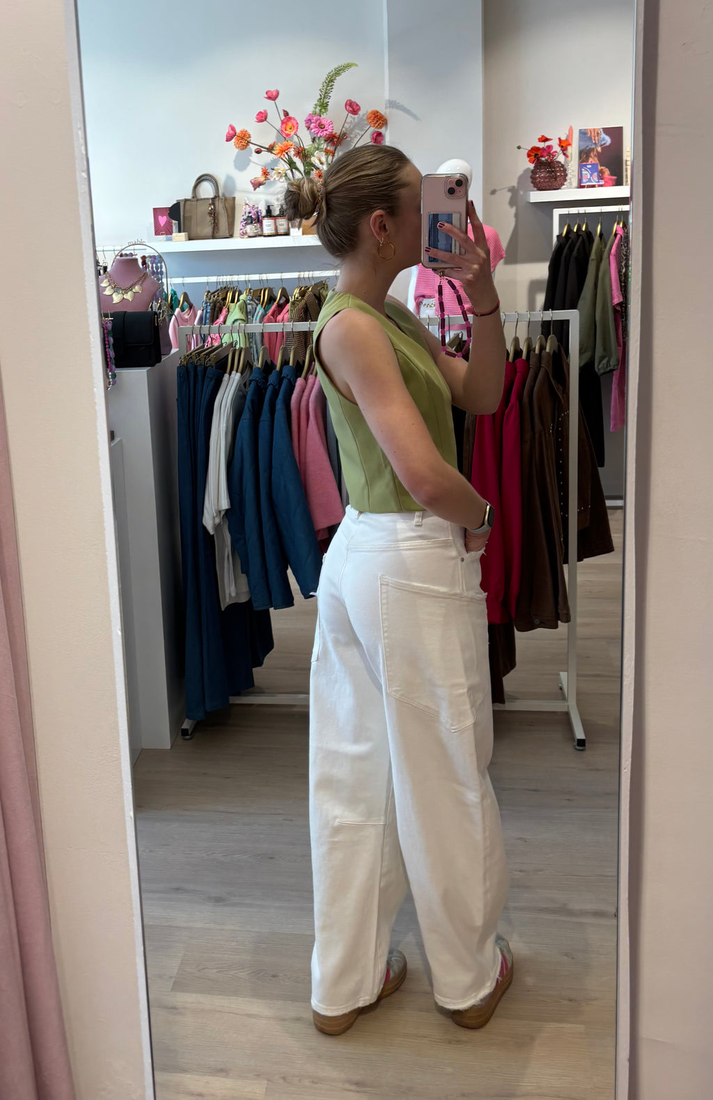 White barrel jeans | Queen Hearts