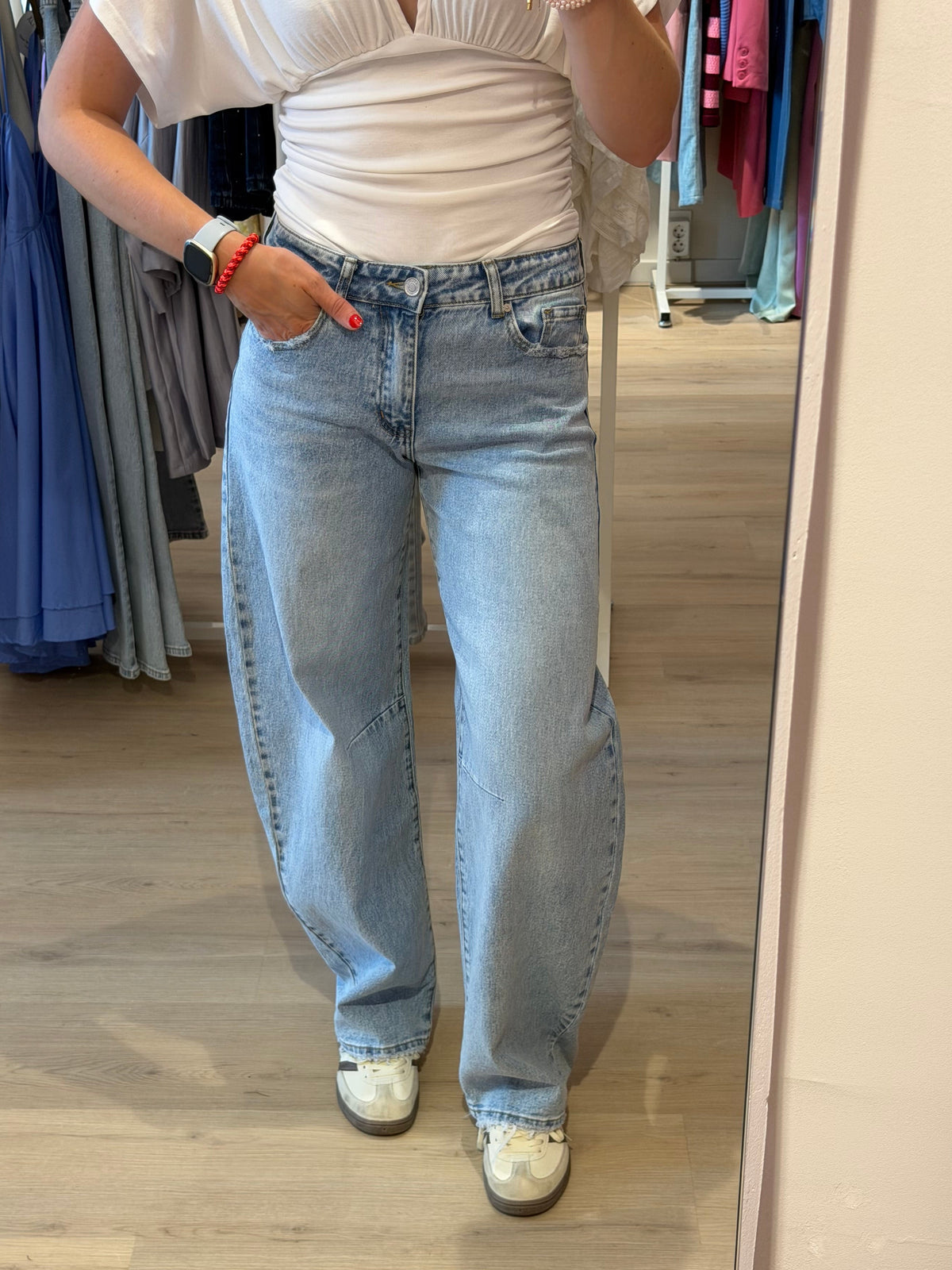 Barrel jeans light denim | Queen Hearts