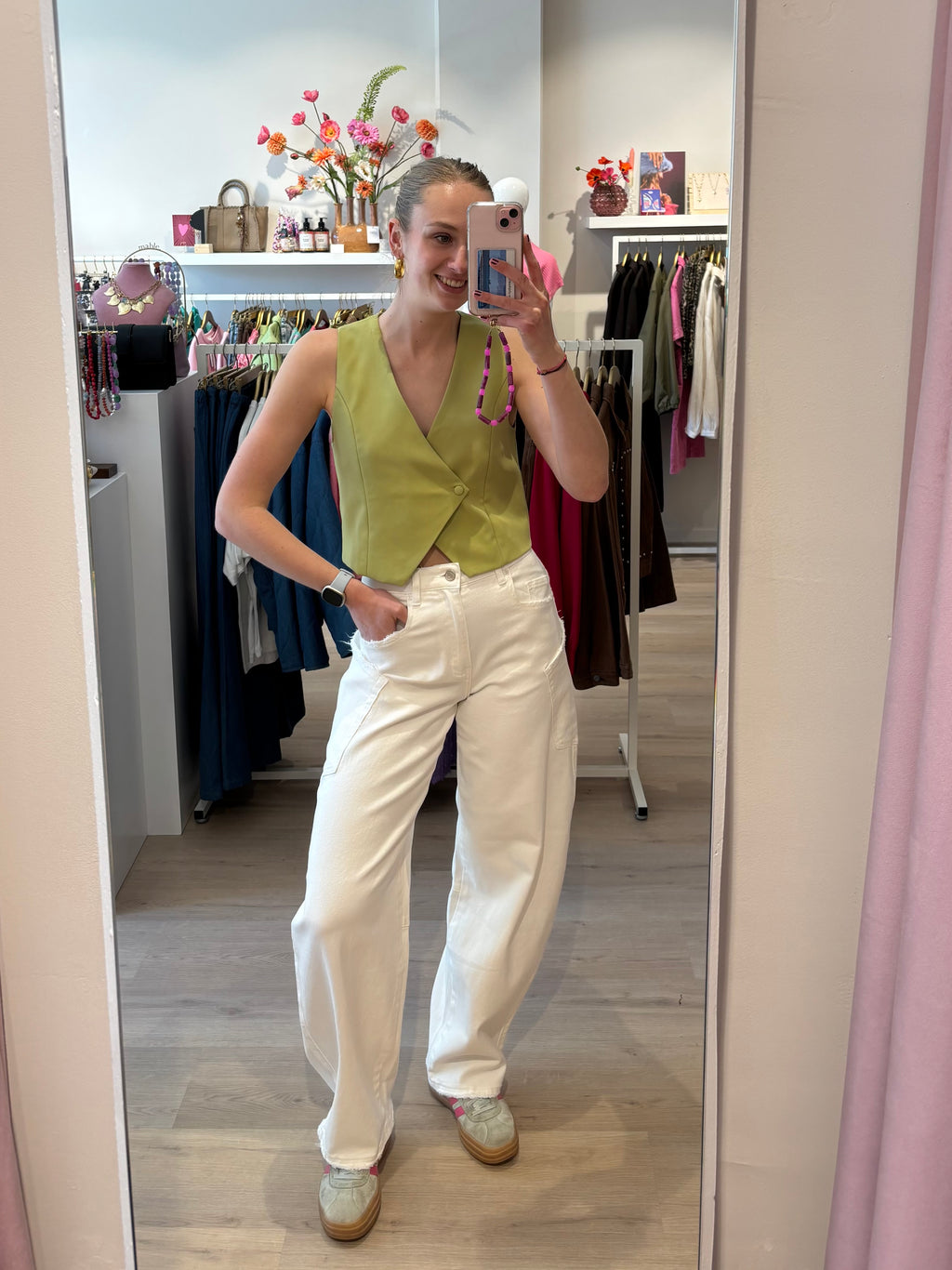 White barrel jeans | Queen Hearts