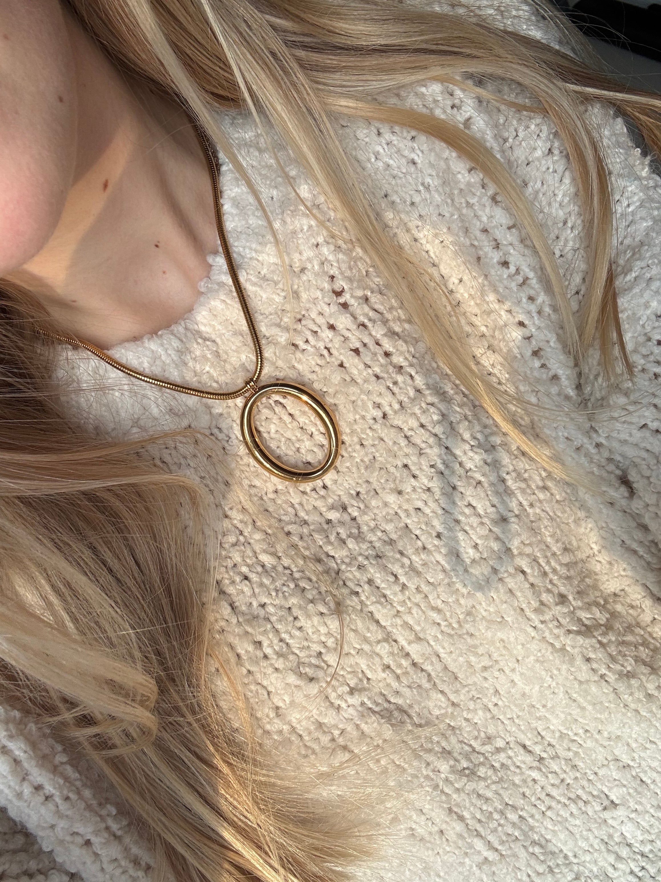 Oval charm necklace