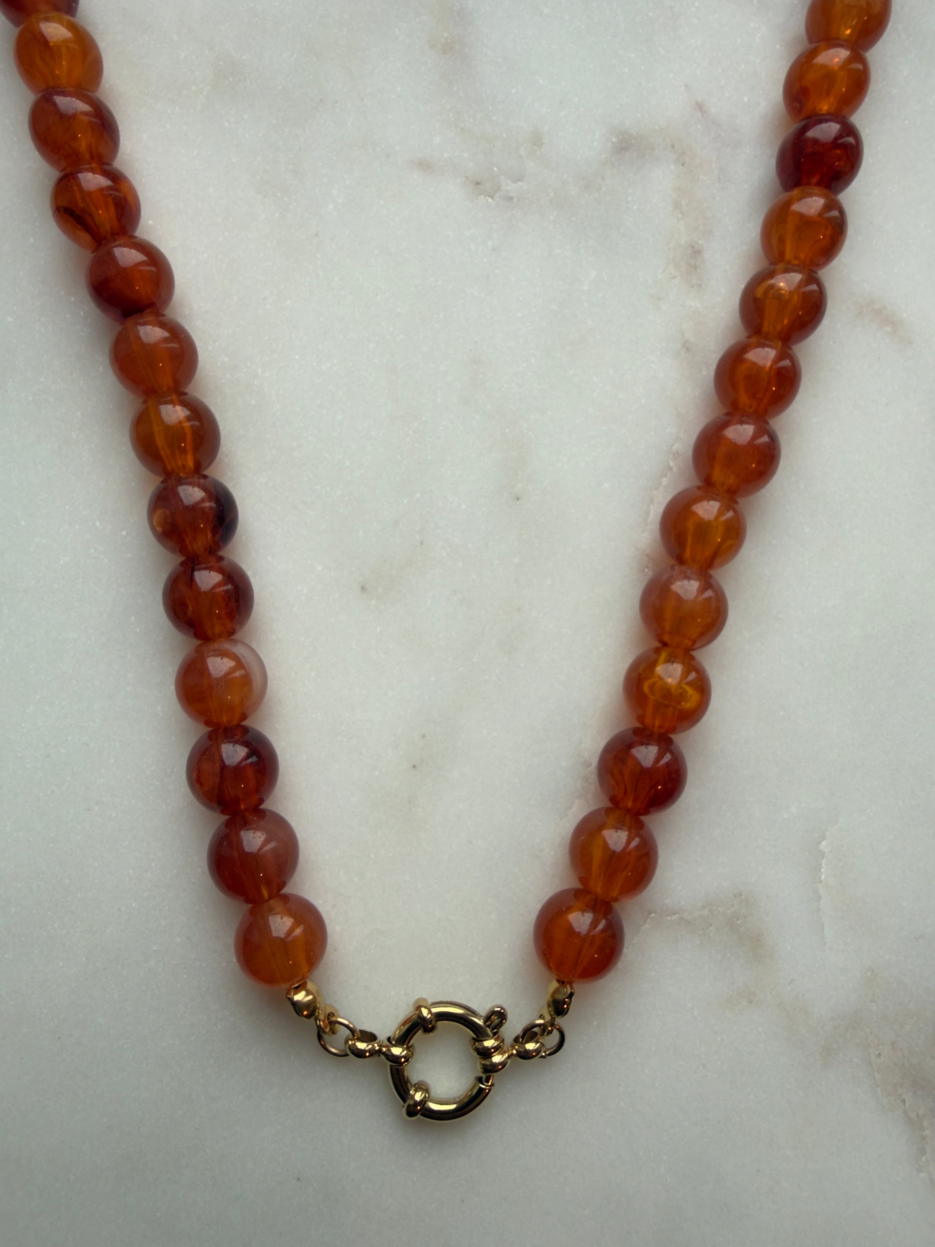 Bruine kralenketting