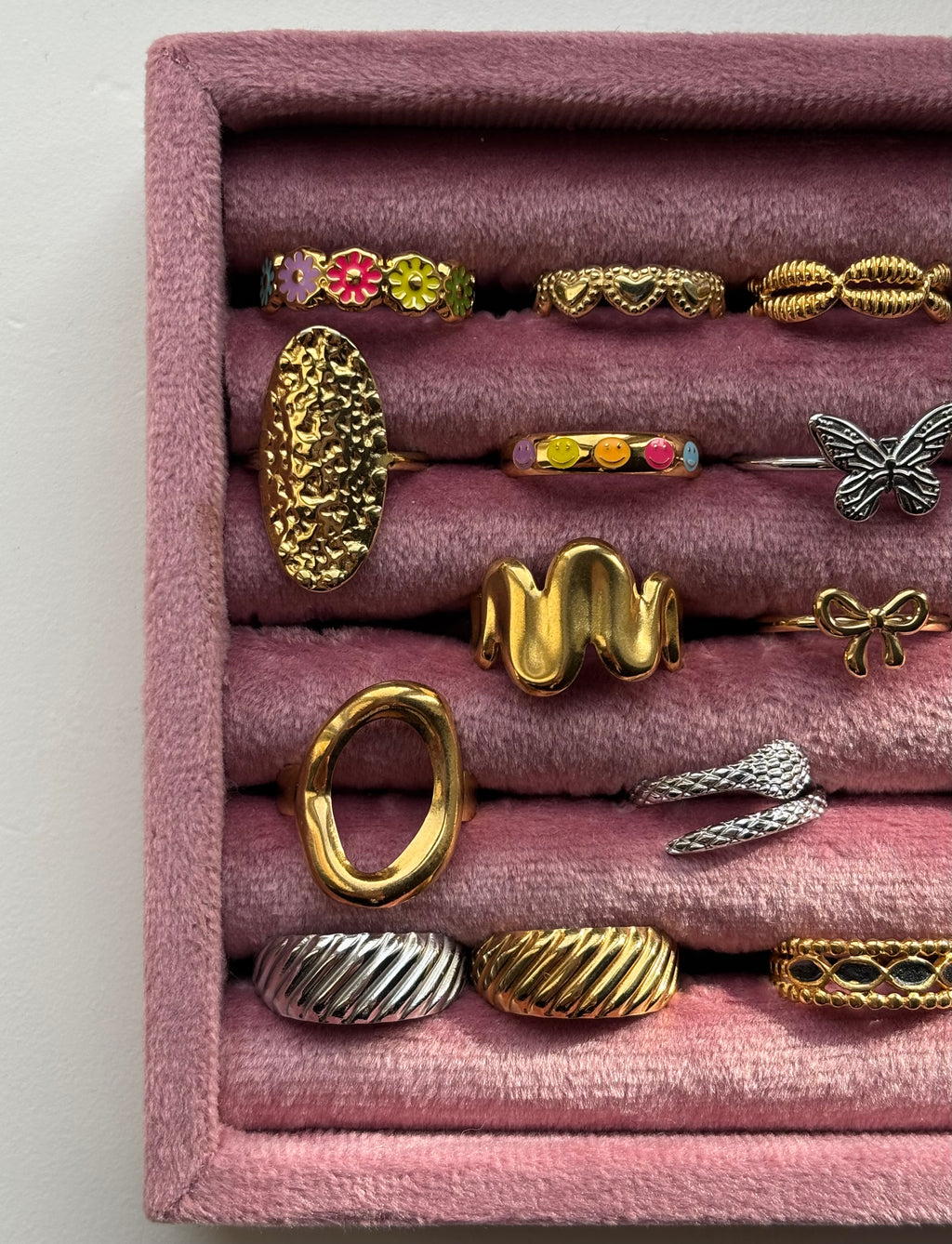 Oval ring
