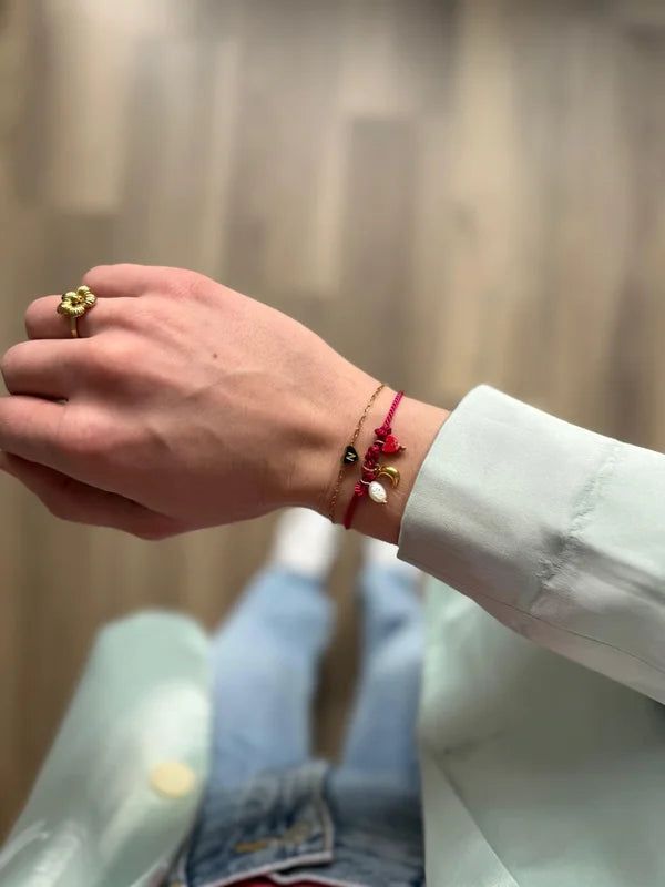 Chained letter bracelet - gold