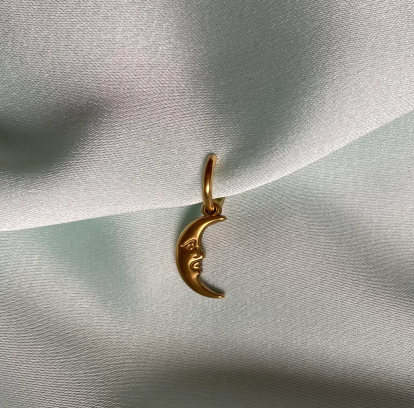 Magic moon earring