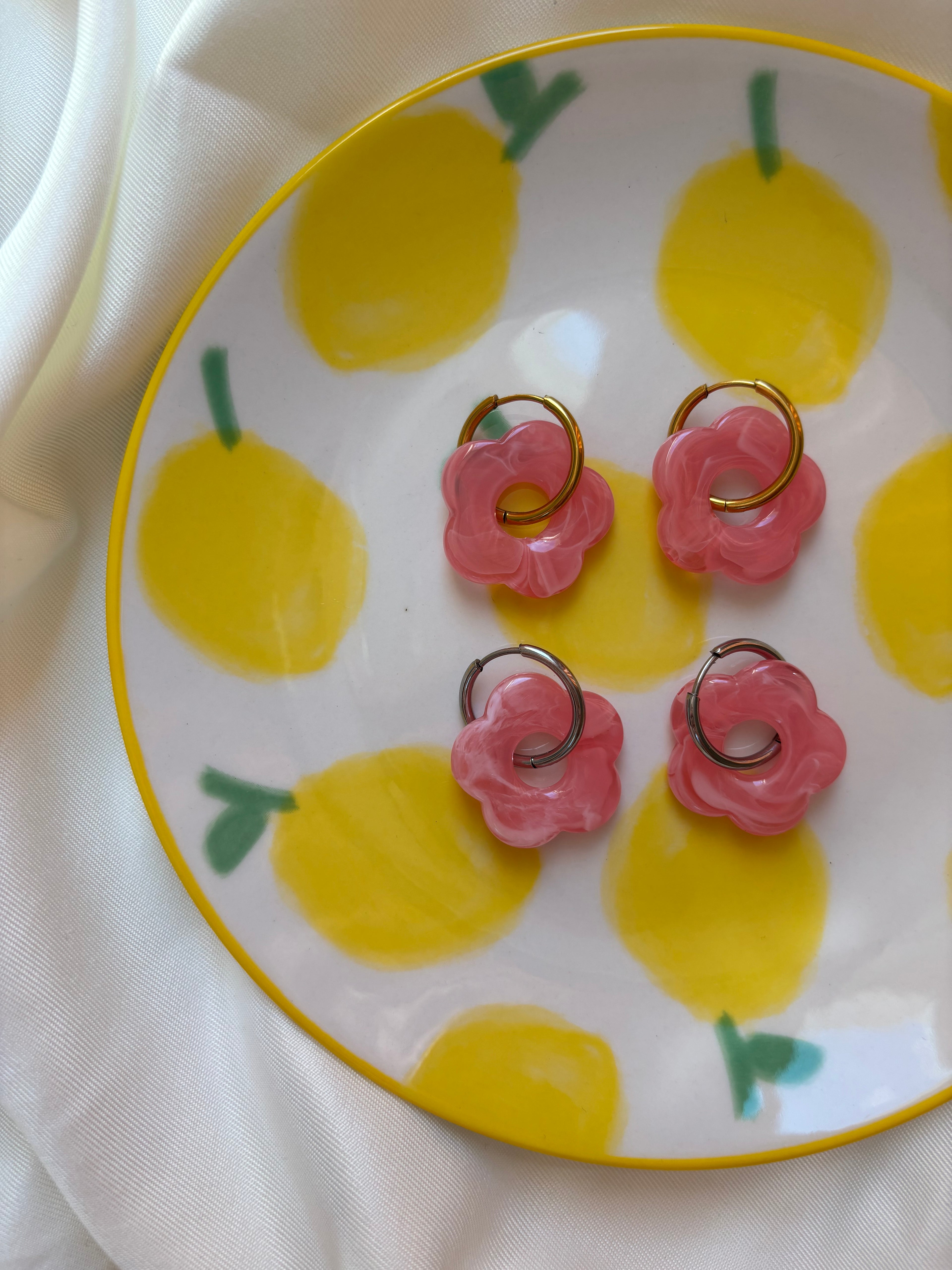 Bloom hoops