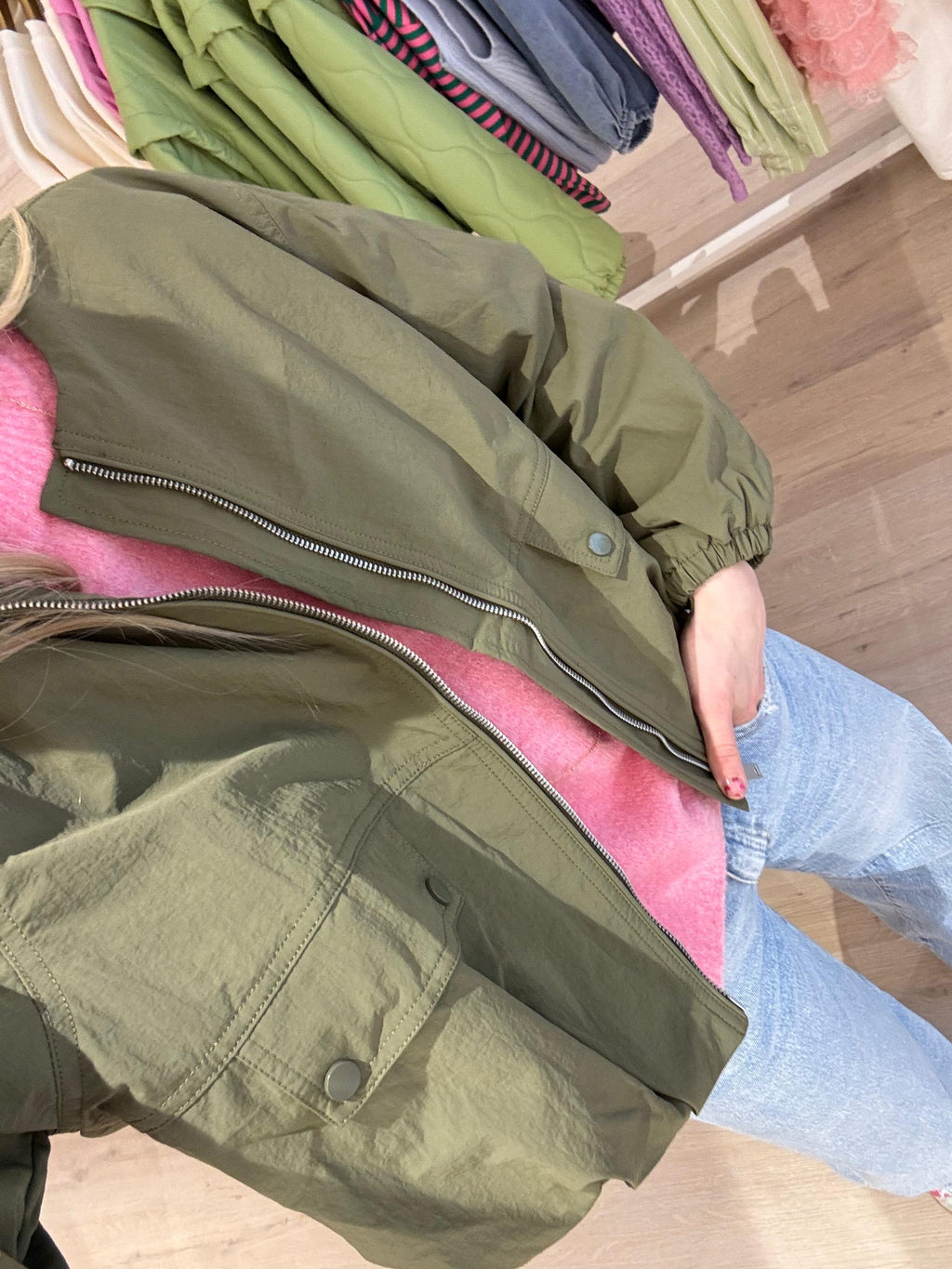 Ambika jas army green