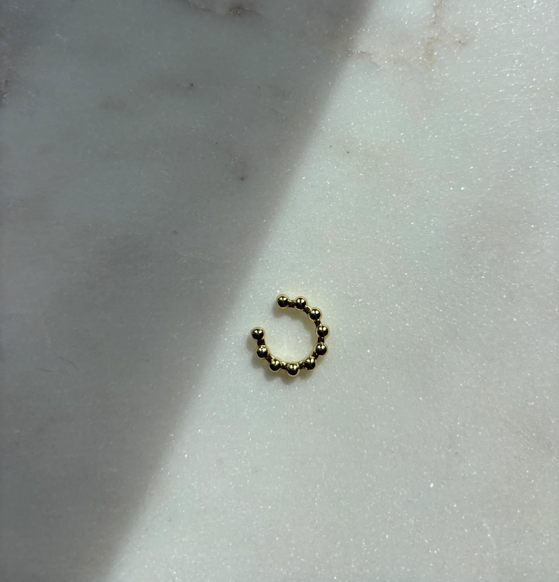 Earcuff dots